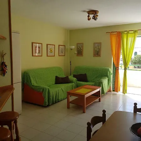 El Halcon Apart * طوستا ديل سيلونثيو